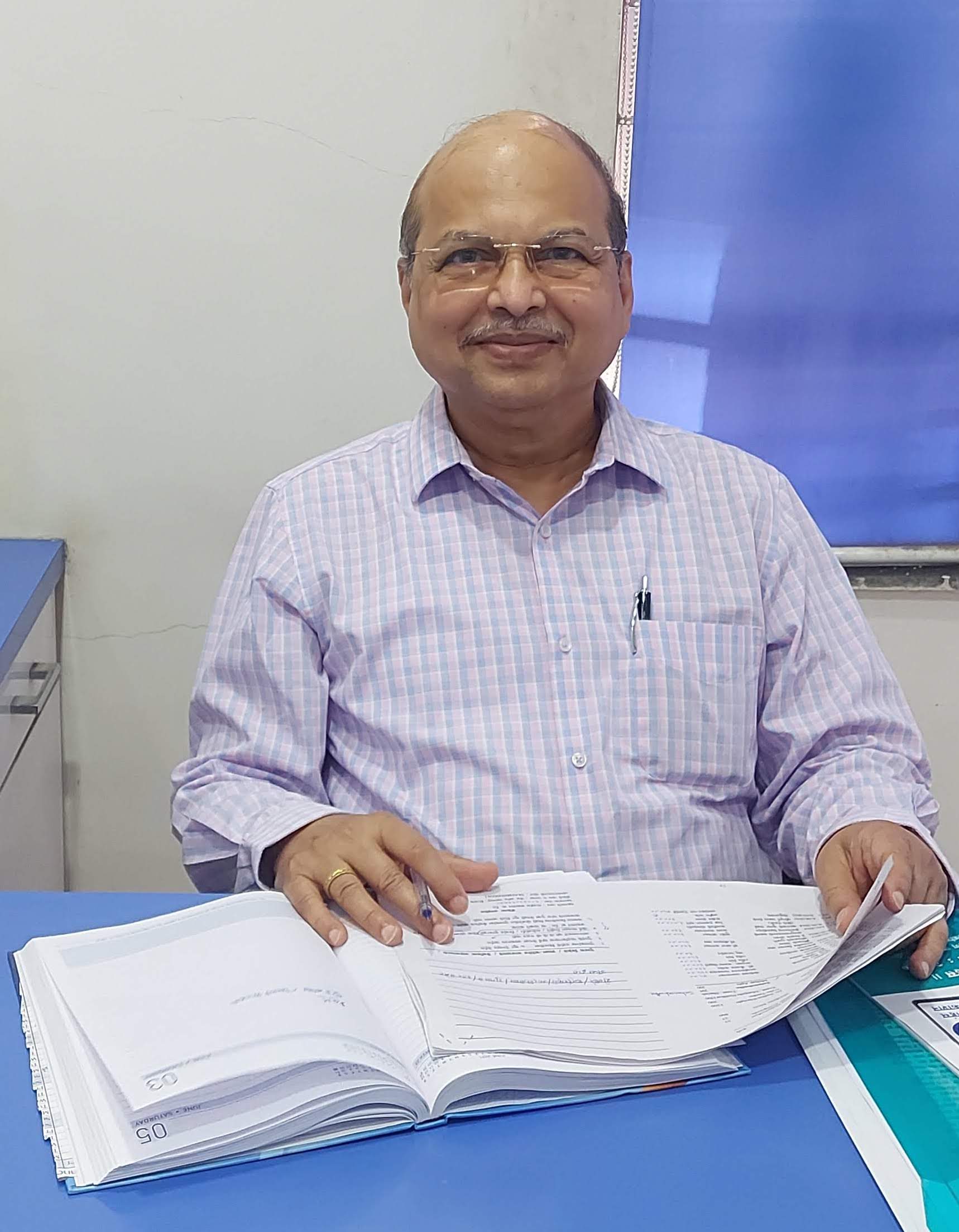 शिरीष सहस्रबुद्धे